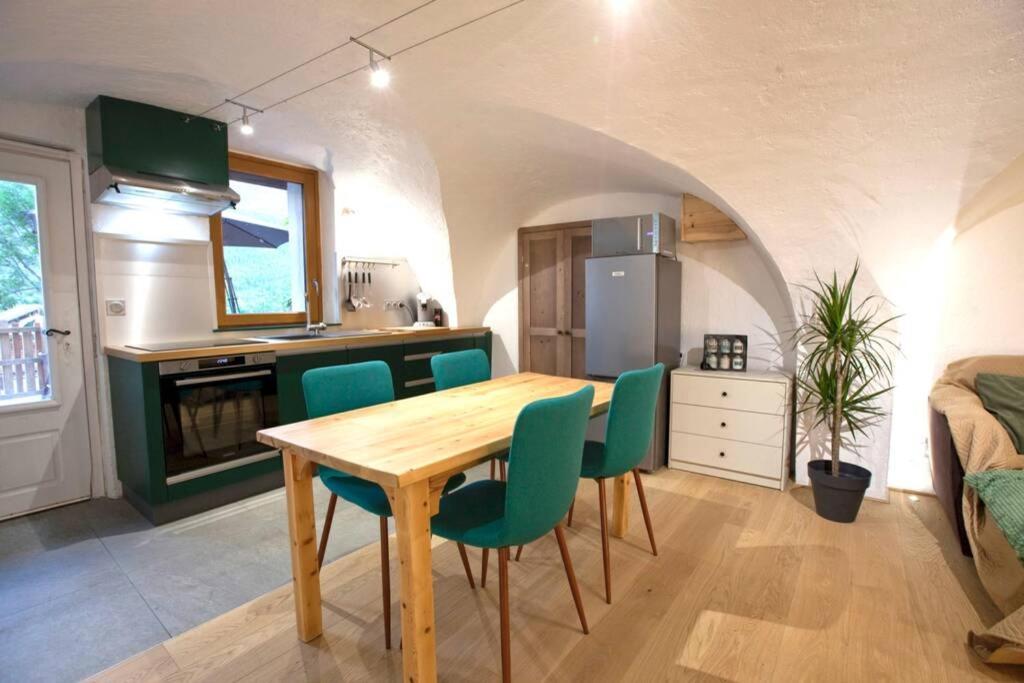 Ferienwohnung * Calme Et Cozy *Wifi*Vue Imprenable* Puy-Saint-André Exterior foto
